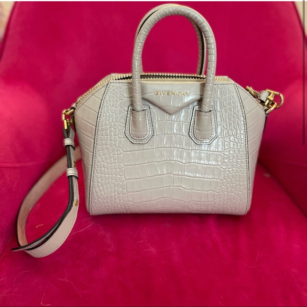 Givency Bag